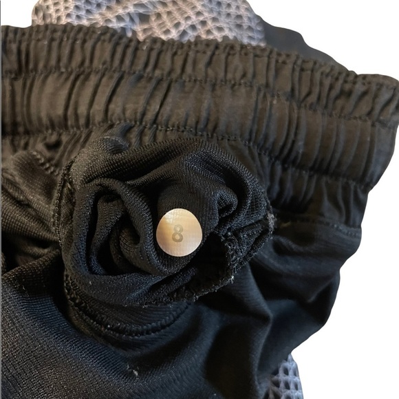 Lululemon Fall Net Print Drawstring Mesh Inset Running Hotty Hot Shorts - Picture 9 of 9
